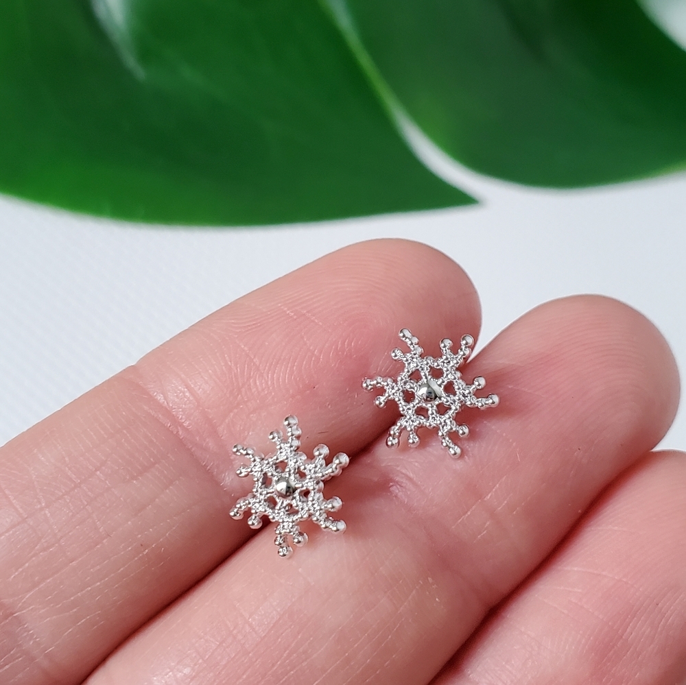Hypoallergenic Plastic Tiny Studs Earrings